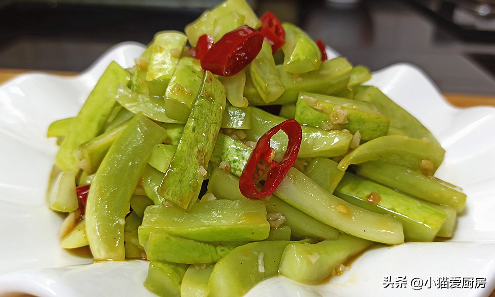 黄瓜这样炒太好吃了，清脆爽口，味道酸辣，一次3碗米饭都不够