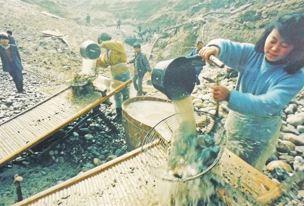 我想赚钱不知道该做什么才能赚钱,对赚钱很迷茫怎么样才能赚钱