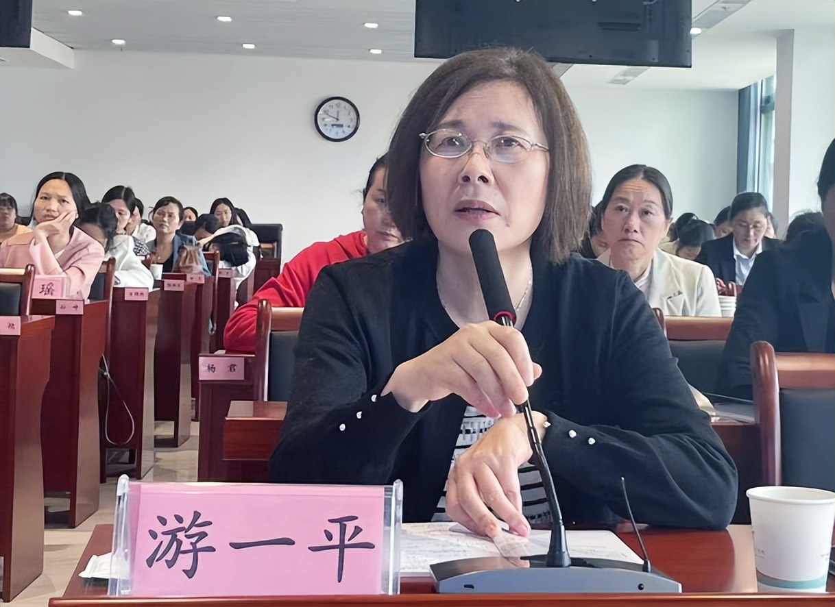 湖南省产科质量控制中心“降低阴道分娩严重产后出血发生率”专题培训会议（水滴行动—岳阳站）在我市召开