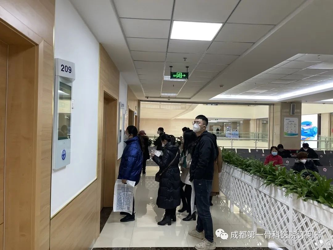 医疗救治不延误|成都第一骨科医院多措并举，保障新冠患者治疗“不断档”