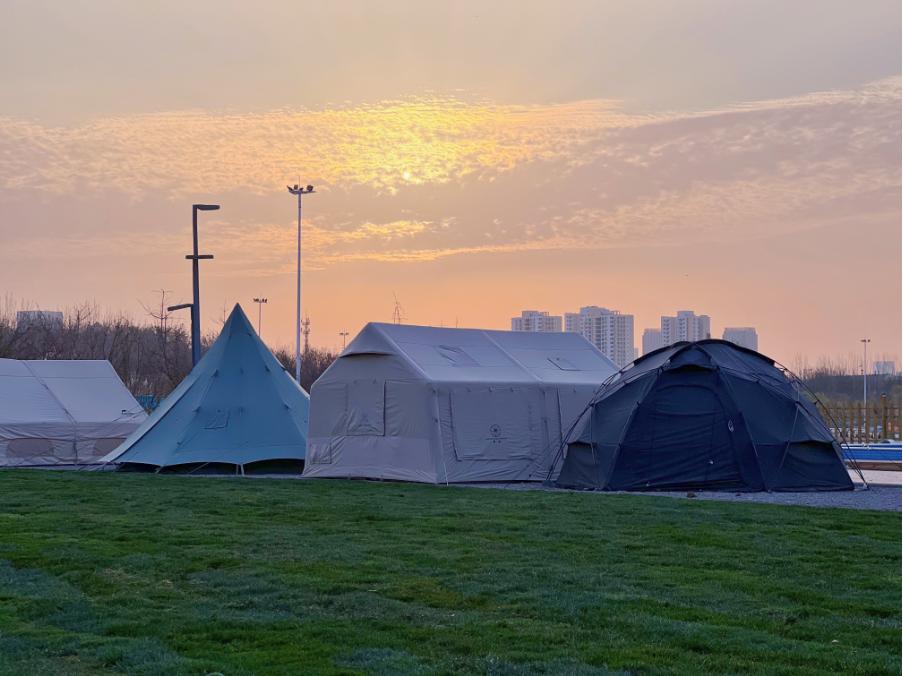 天津房车公园露营基地,一张天幕露营