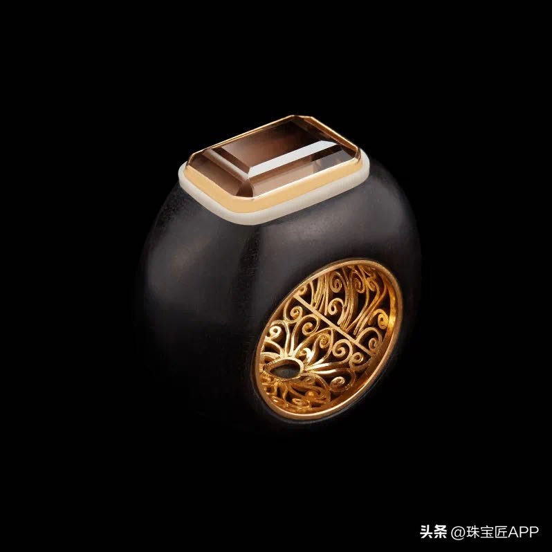 化朽木为神奇？比彩宝还高级？6大品牌25款木质珠宝，惊艳全场