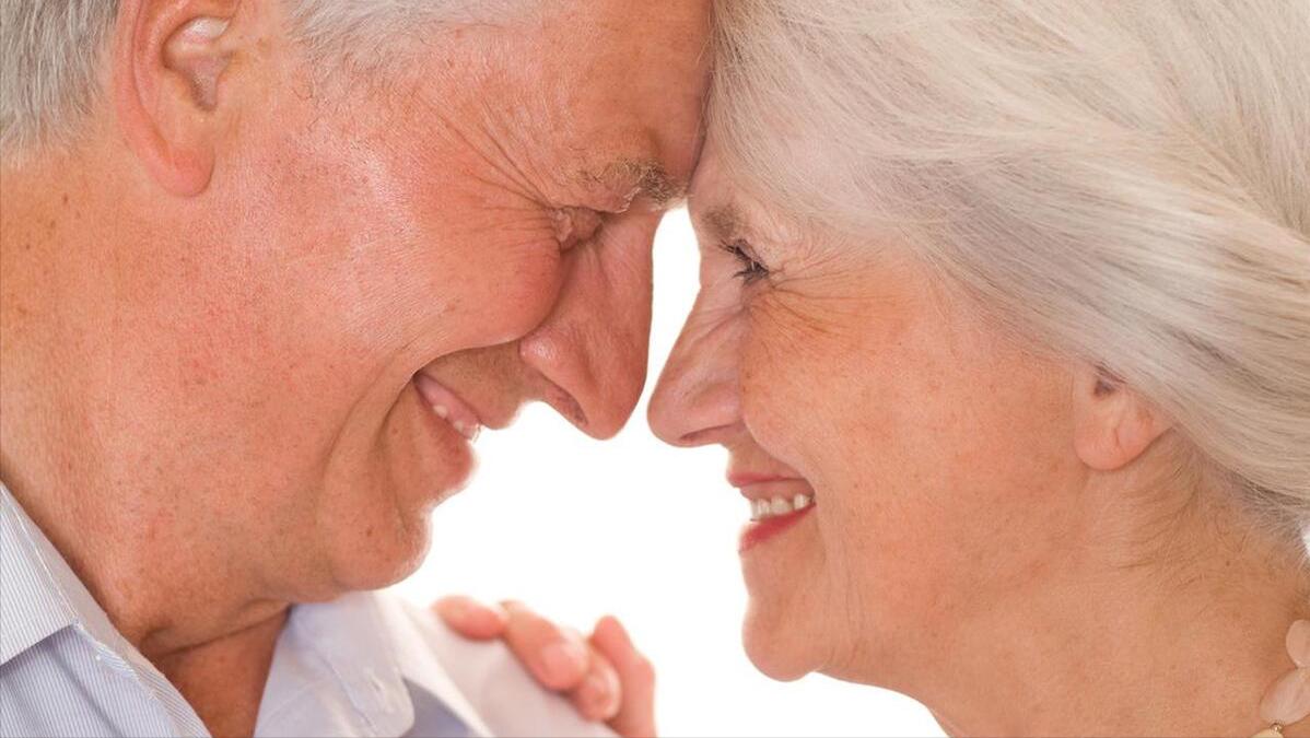 女性到了中年生理系统比男性更高,女性到了中年还渴望爱情