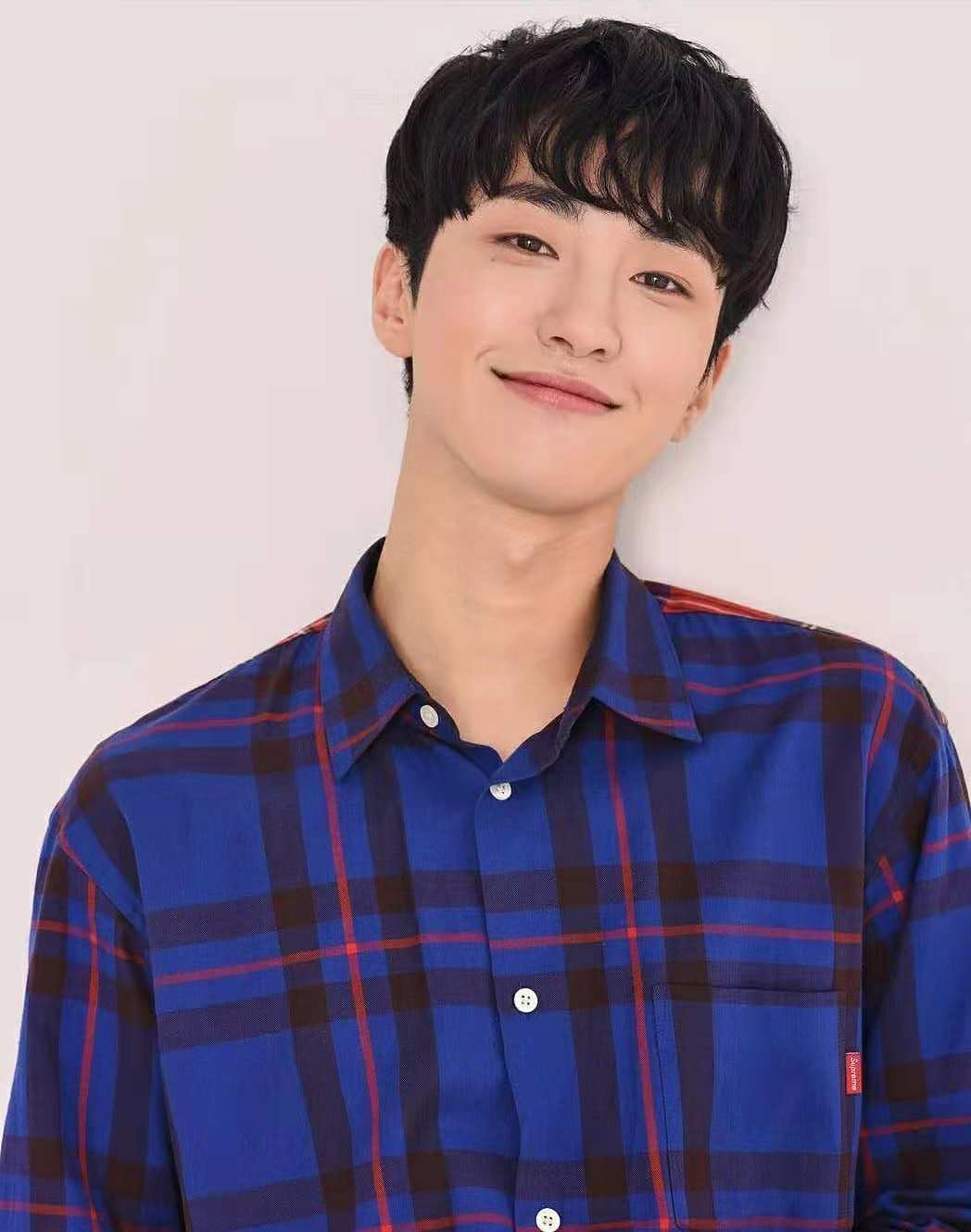 男士两边不铲青的发型,为什么日韩男生不留短发