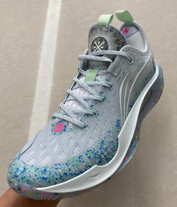 李宁幻影四哪个配色更值得入手,李宁韦德系列封锁