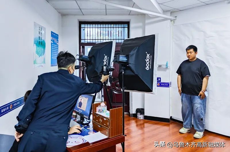 新时代文明实践站爱心助学,新时代文明实践关爱弱势群体