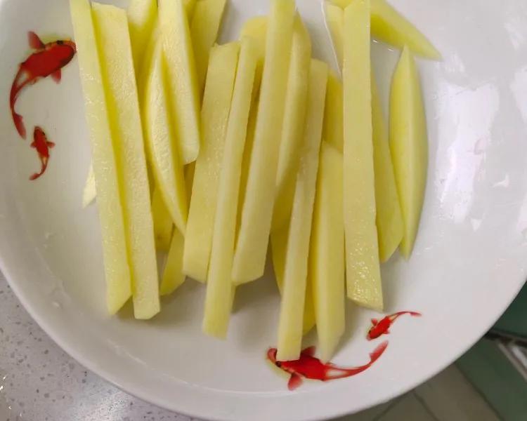 自制薯条白心土豆还是黄心土豆,自制薯条可以用土豆淀粉吗