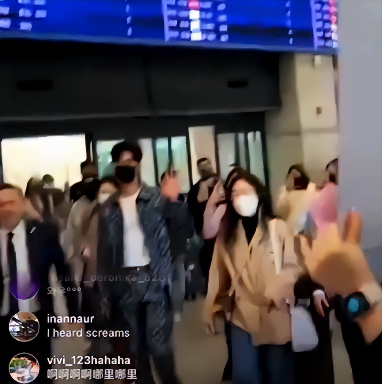 龚俊抵达韩国人气爆棚，机场拥堵粉丝尖叫，多部剧曾在韩热播