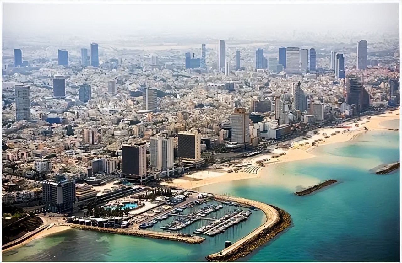 格莱舍尔在摄影之路上，对摄影业产生了怎样的影响？