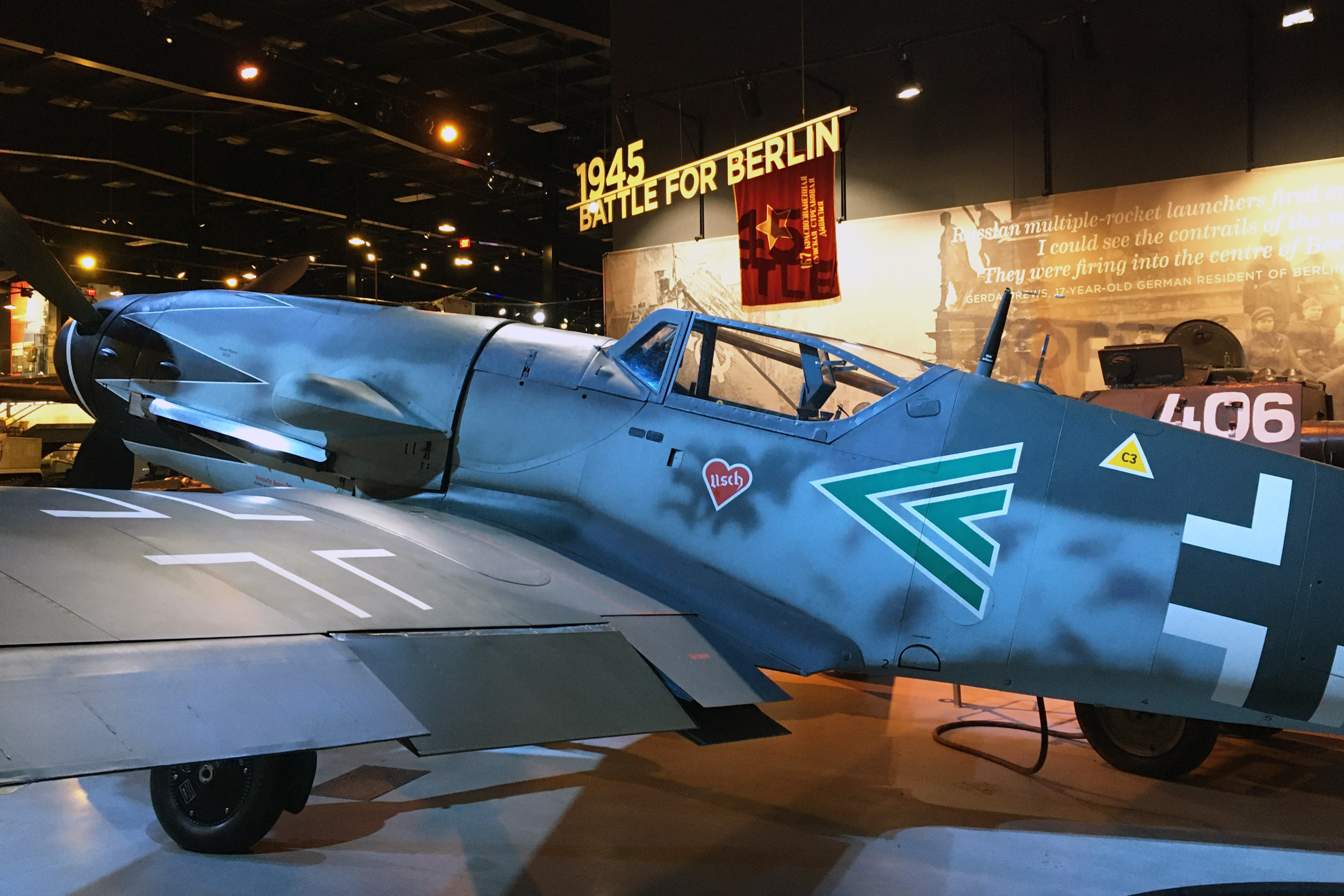 刀圈新闻:德国博克用二战战斗机锻造成刀——ME109