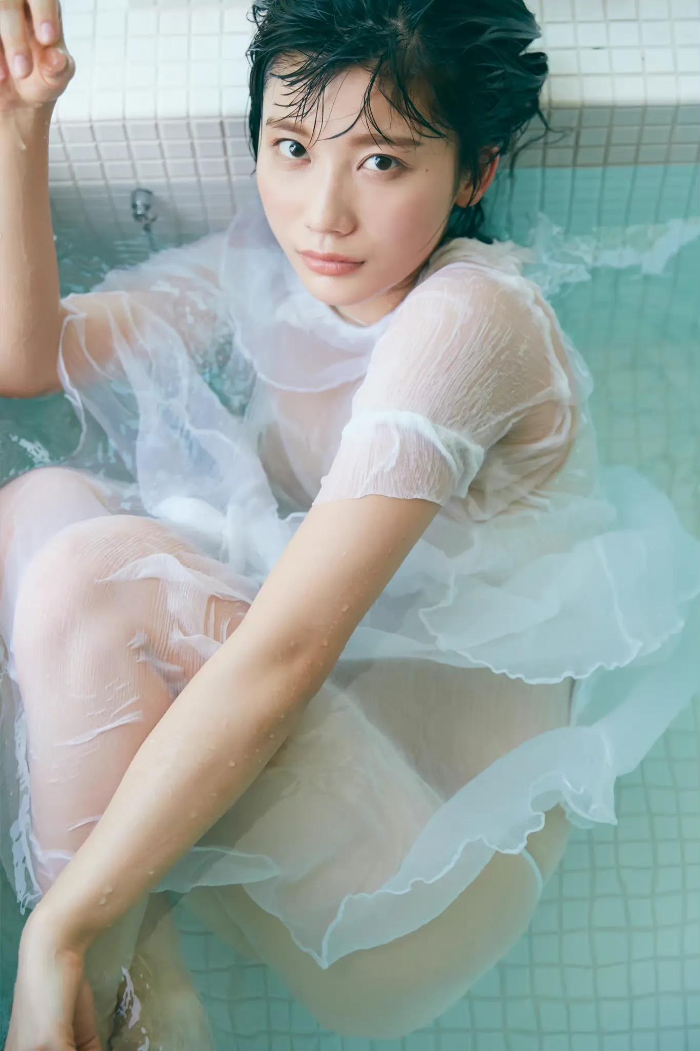 小仓优香美女图片分享