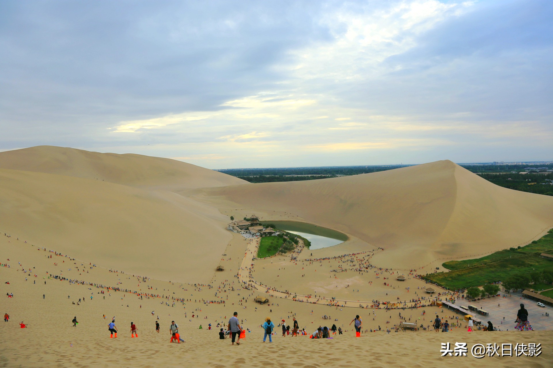 西北沙漠第一大泉,世界上最令人叹为观止的沙漠奇观