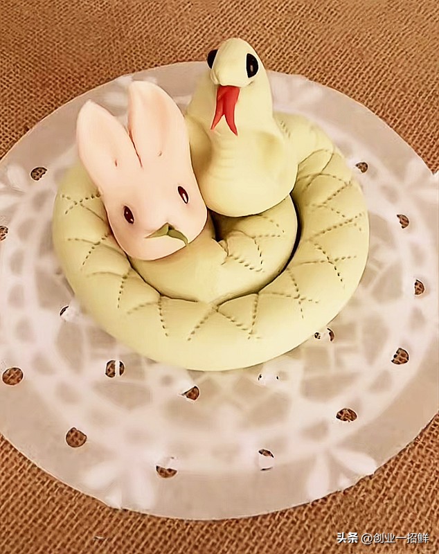 蛇盘兔做生意,蛇盘兔必定富后边是什么