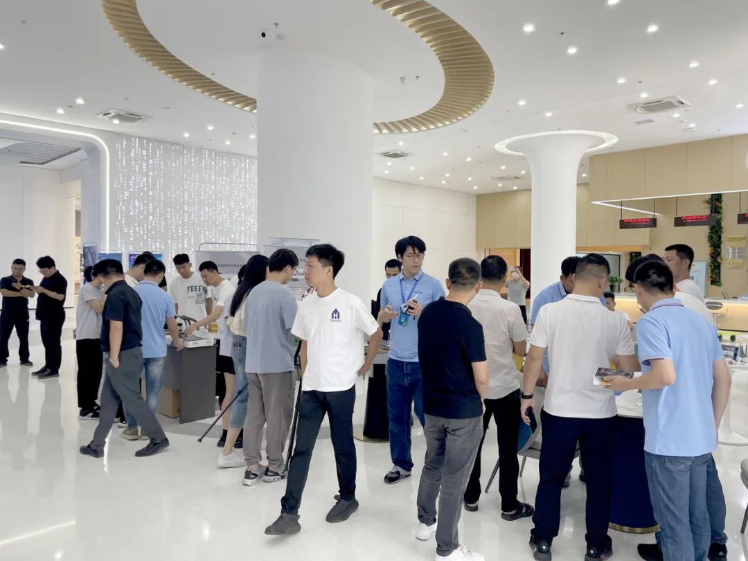 聚焦两会互济互动抱团取暖,聚焦合作共赢开展互利合作