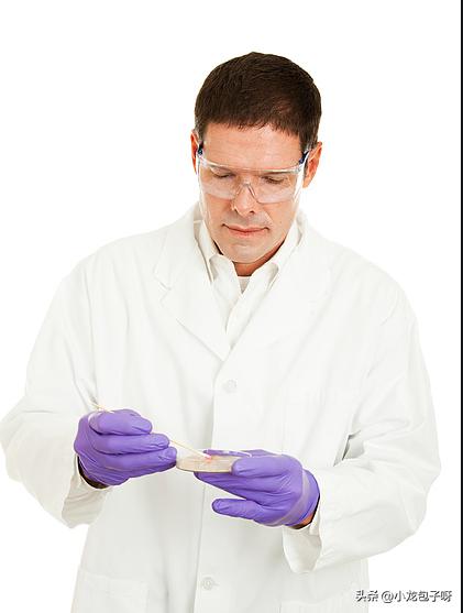 父亲虐待儿女的真实案件,多年前虐待亲生女儿真实事件