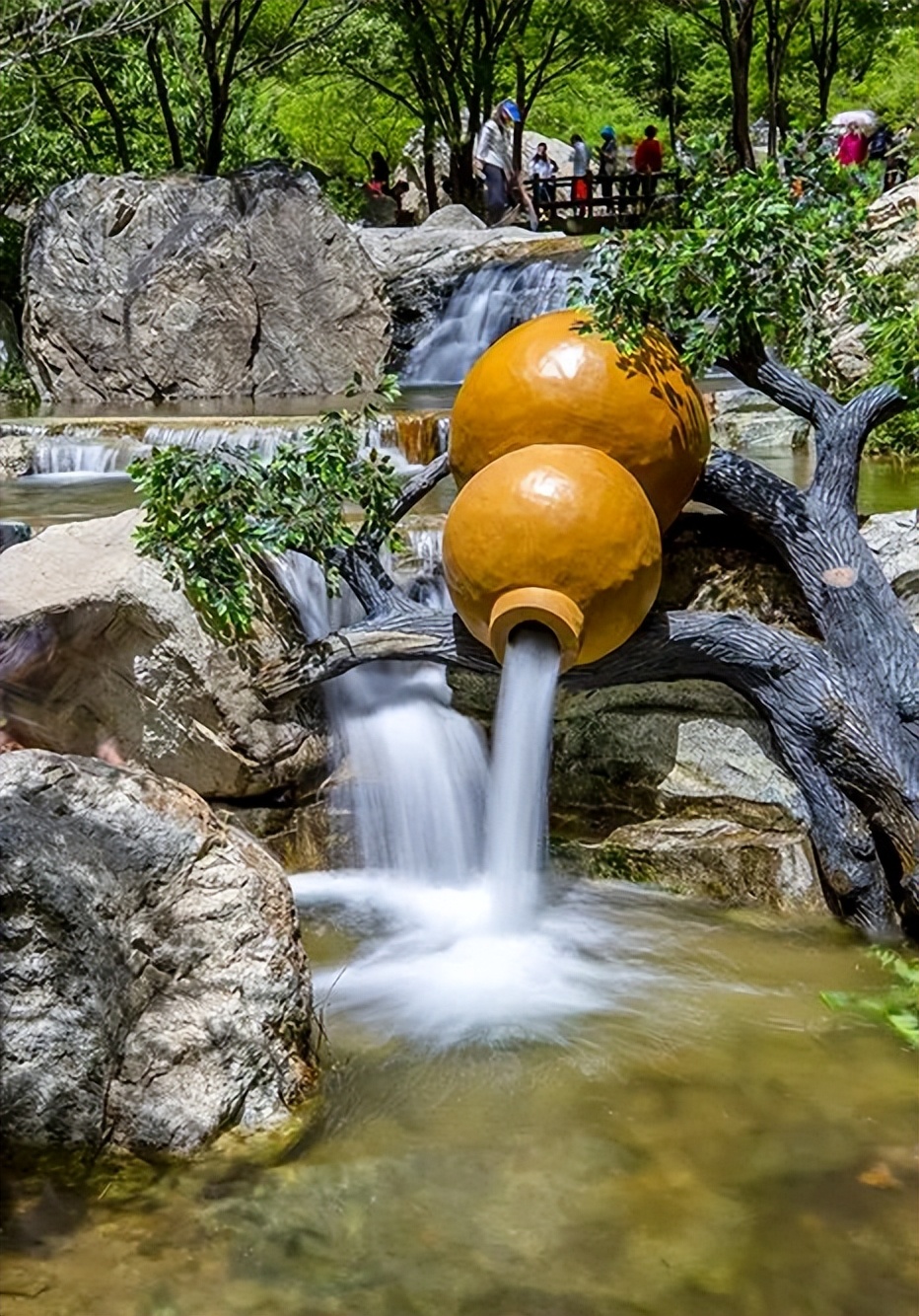 夏天去看黄果树瀑布,夏天去瀑布旅游热吗天气冷