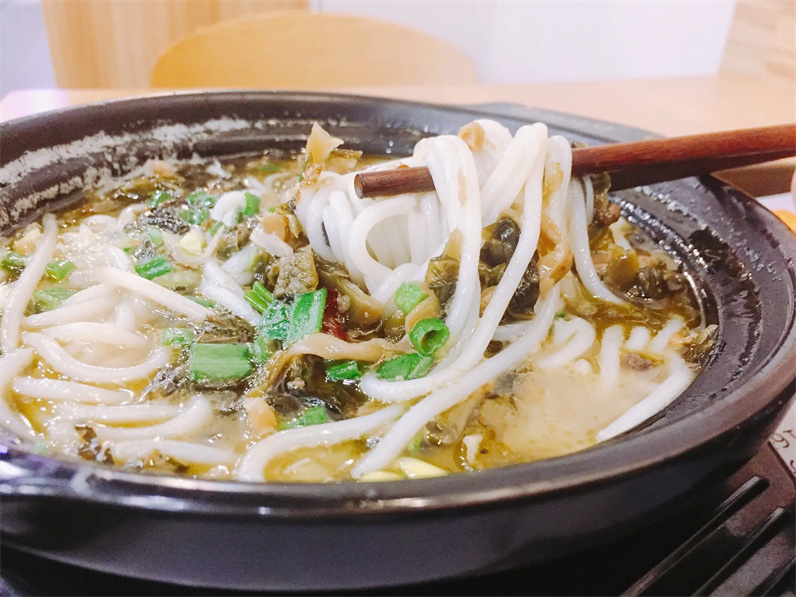 做米线机全过程,小型米线机做米线过程