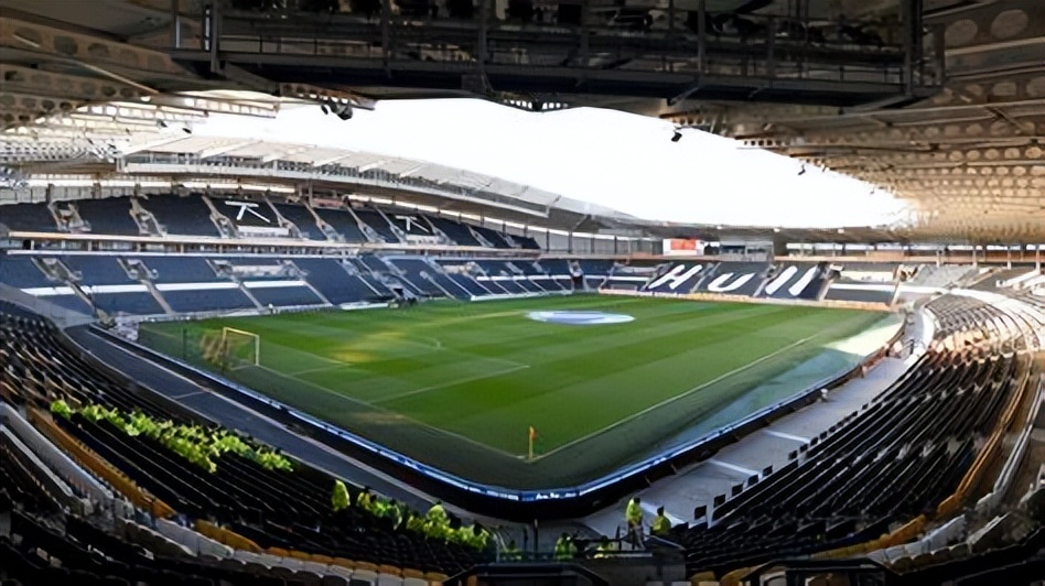 英法德西意低级别足球联赛,欧洲足坛十大震撼球场