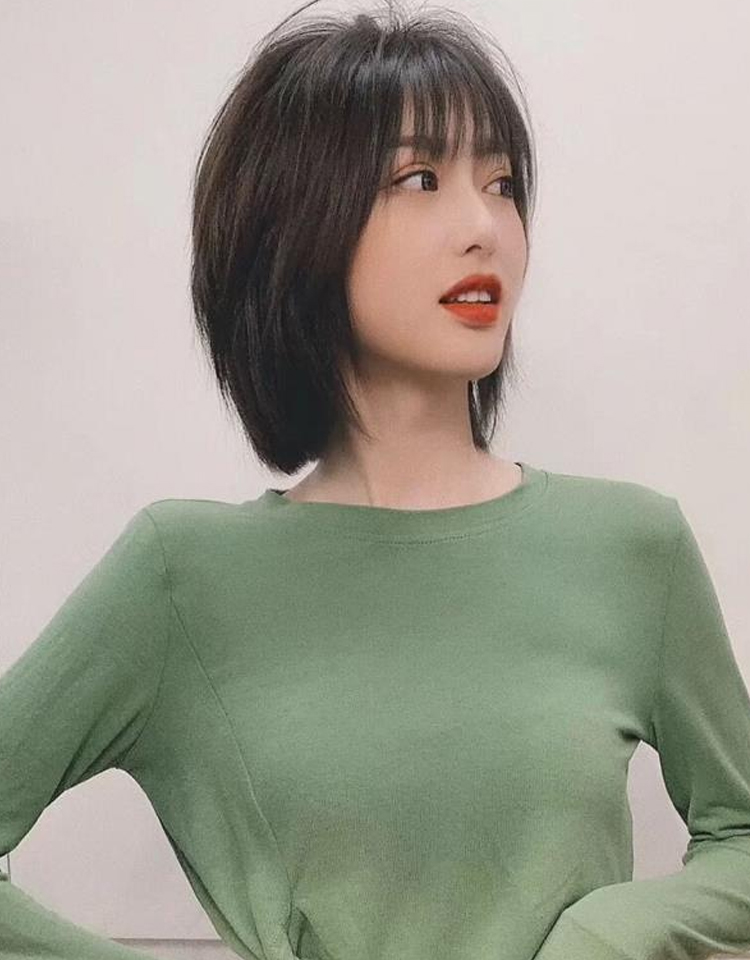 头发少细软适合什么发型超长发,头发细软少适合什么发型超短发