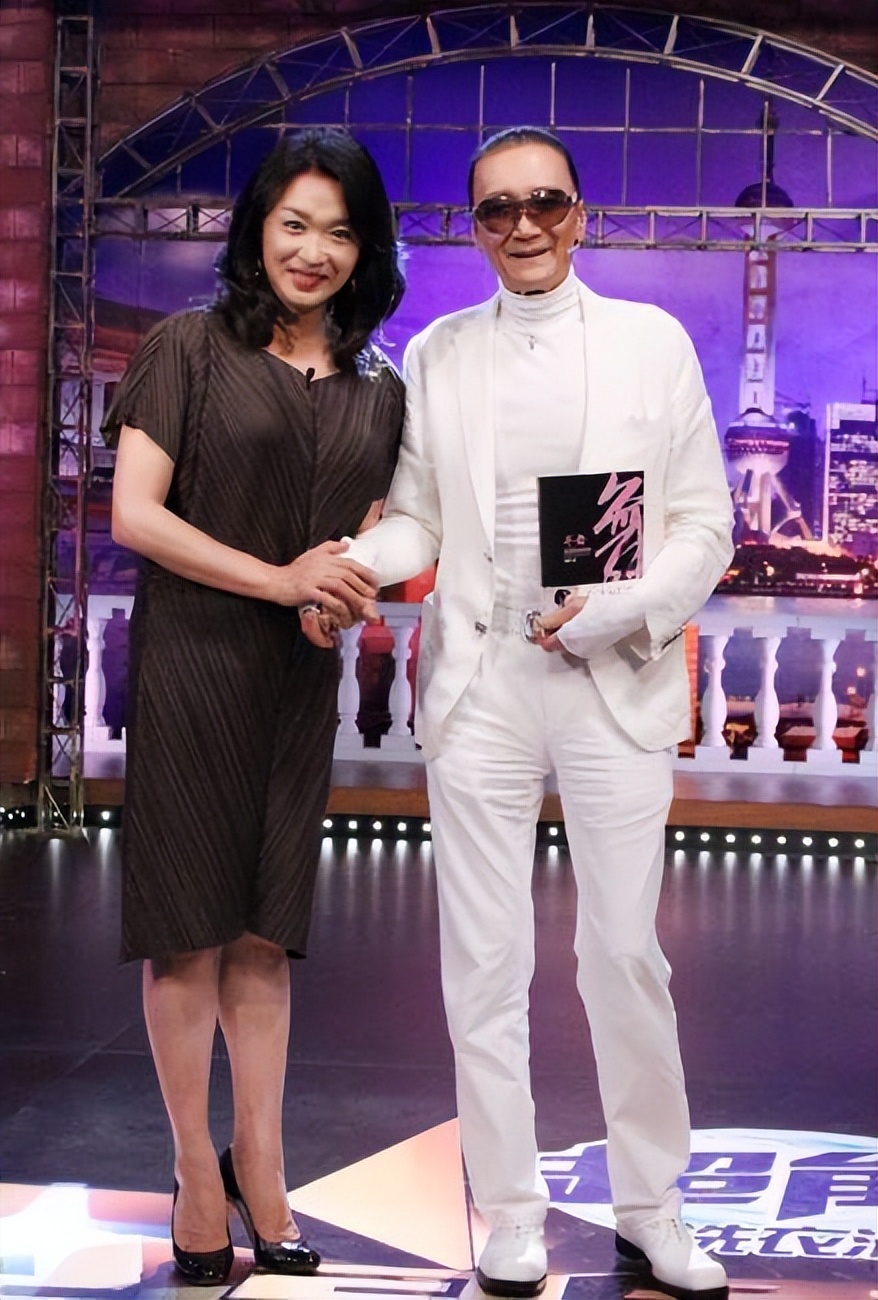 谢贤李小龙谁大,谢贤成龙