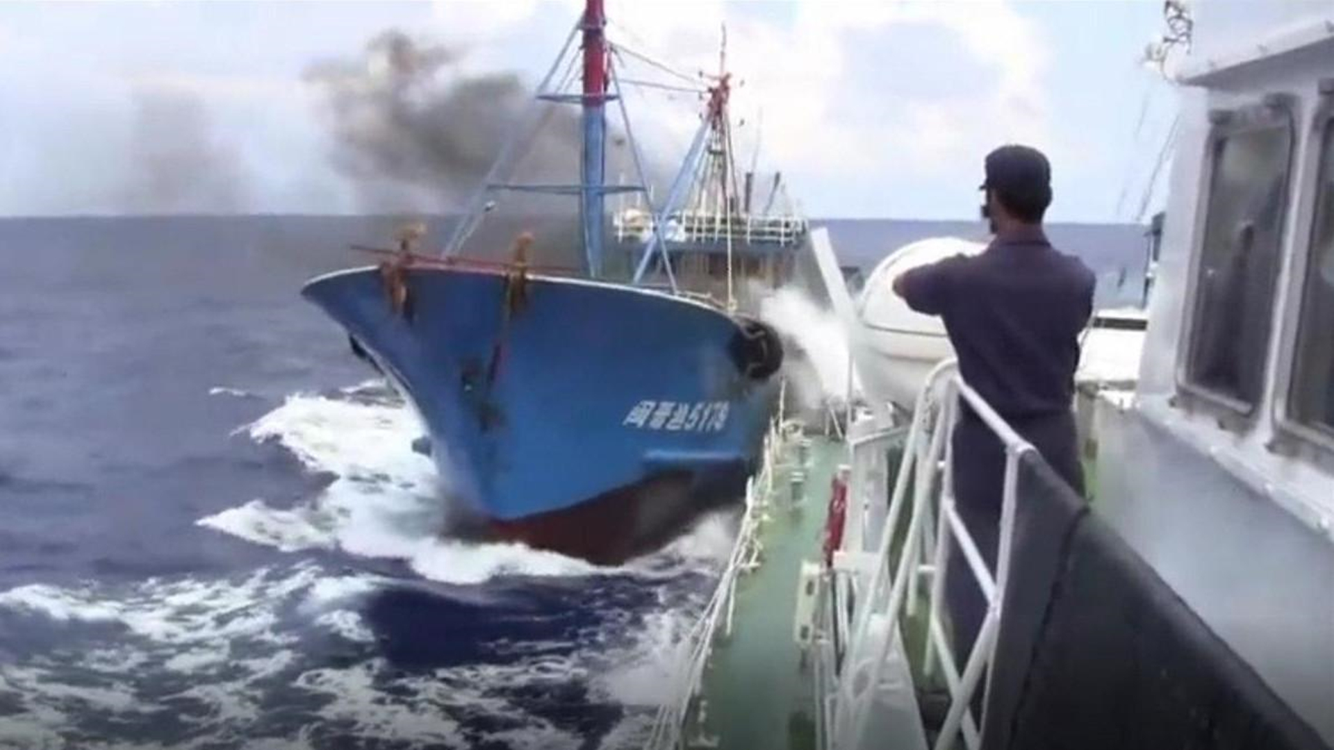 钓鱼岛渔船撞日军驱逐舰当事人,钓鱼岛渔船撞日舰事件