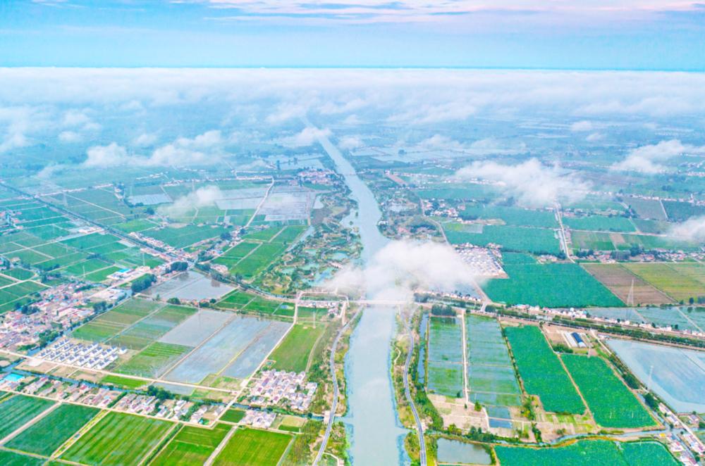 以振兴之笔擘画乡村发展画卷,以山水为笔绘好乡村振兴图