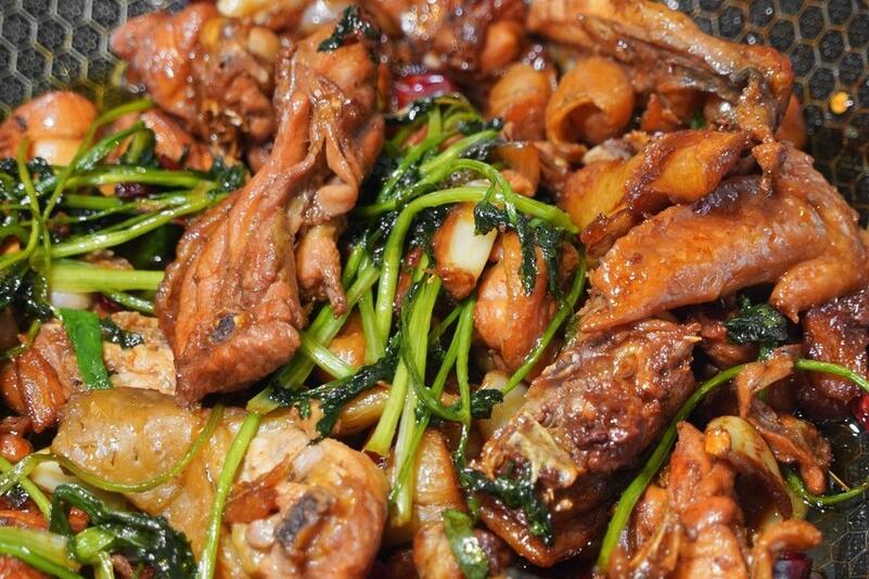 炖鸡不要太油,炖鸡不要焯水怎么洗