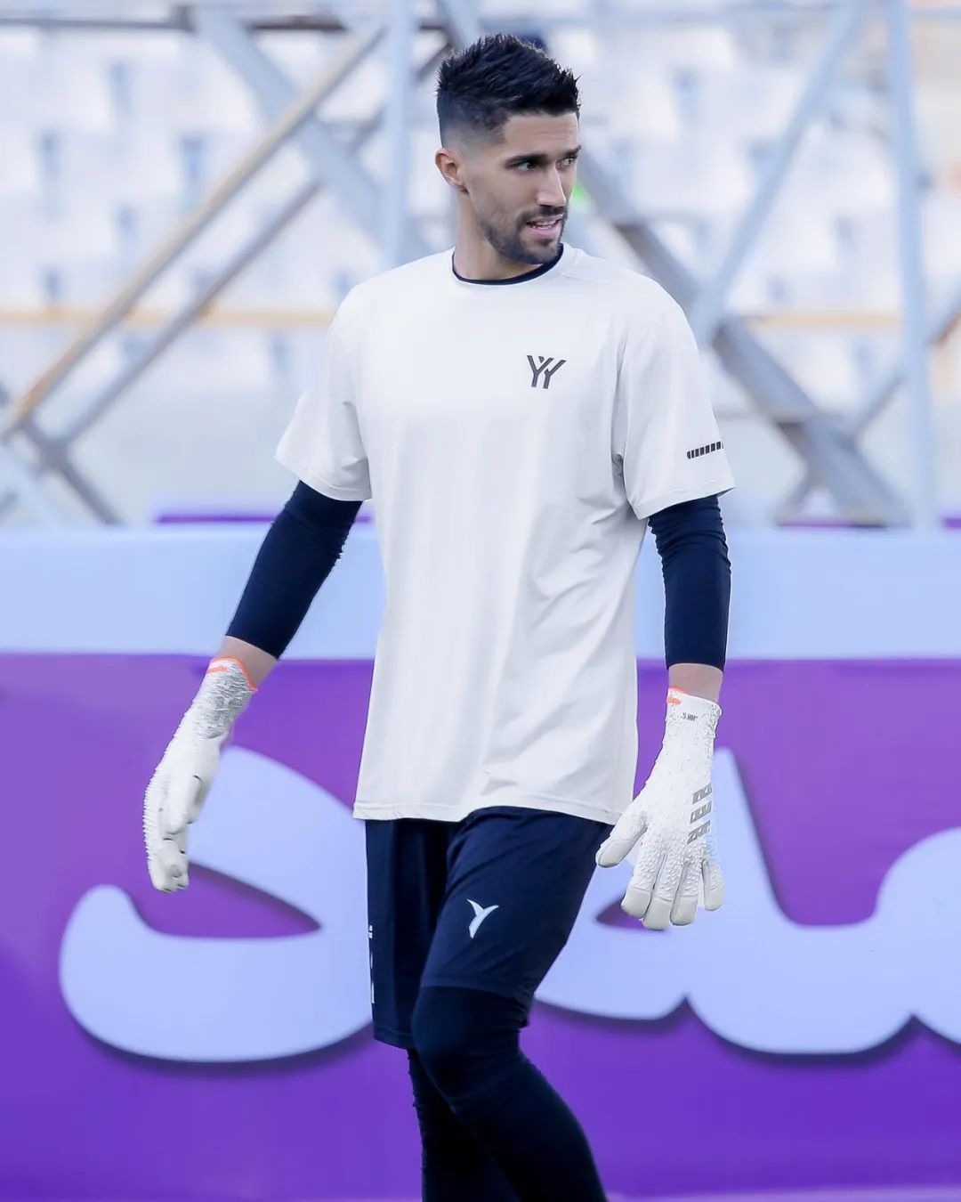 喜欢伊朗的守门员塞伊德·侯赛因,古波斯类型的帅哥