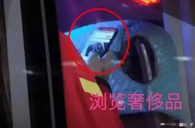 男足奢侈生活纪录片,男足奢侈生活