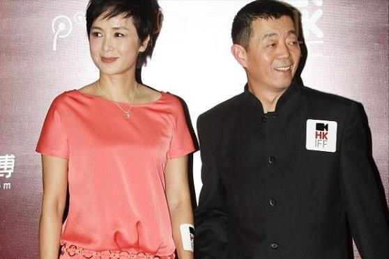 蒋雯丽事件是真实的吗,年轻貌美又风情万种的蒋雯丽