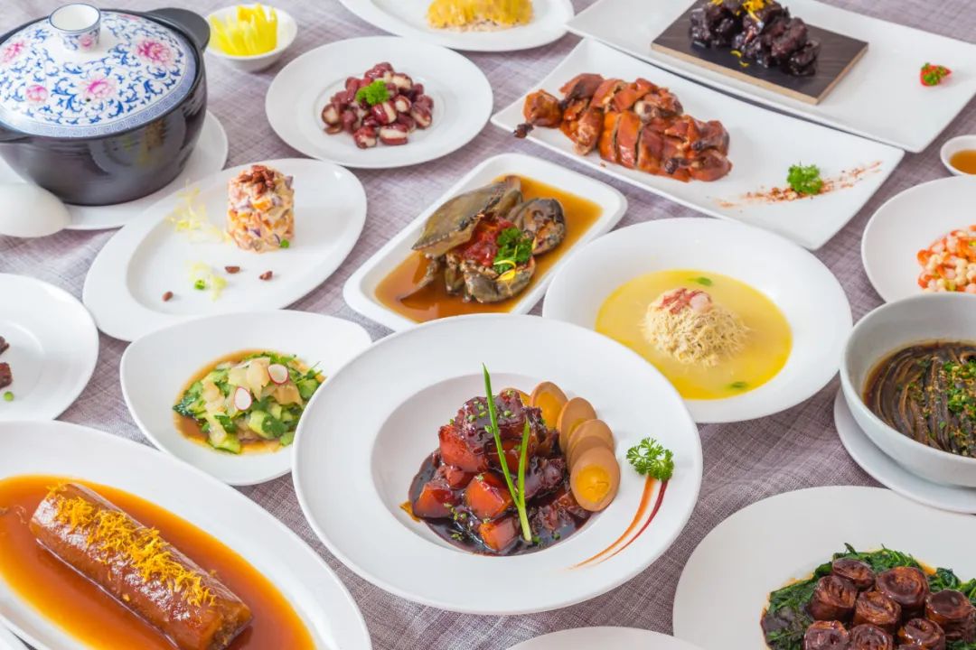 多家餐企捐款赈灾；趣店预制菜将转战东南亚？