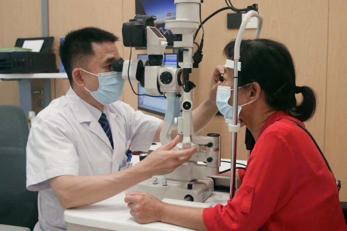 爱尔眼科市净率,2019年爱尔眼科门诊和手术量