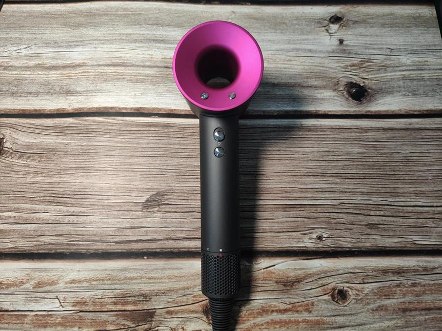 松下xd20和戴森吹风机,松下吹风机与戴森吹风机哪个好用