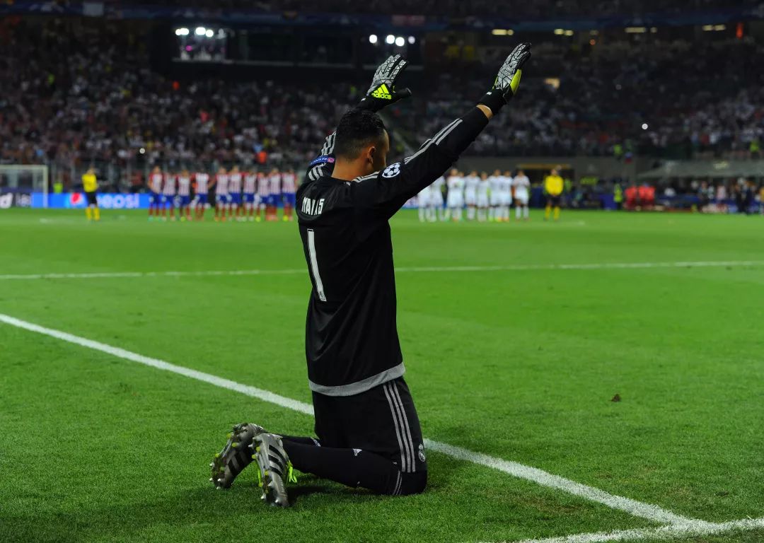 纳瓦斯面对曼城失球,纳瓦斯被嫌弃