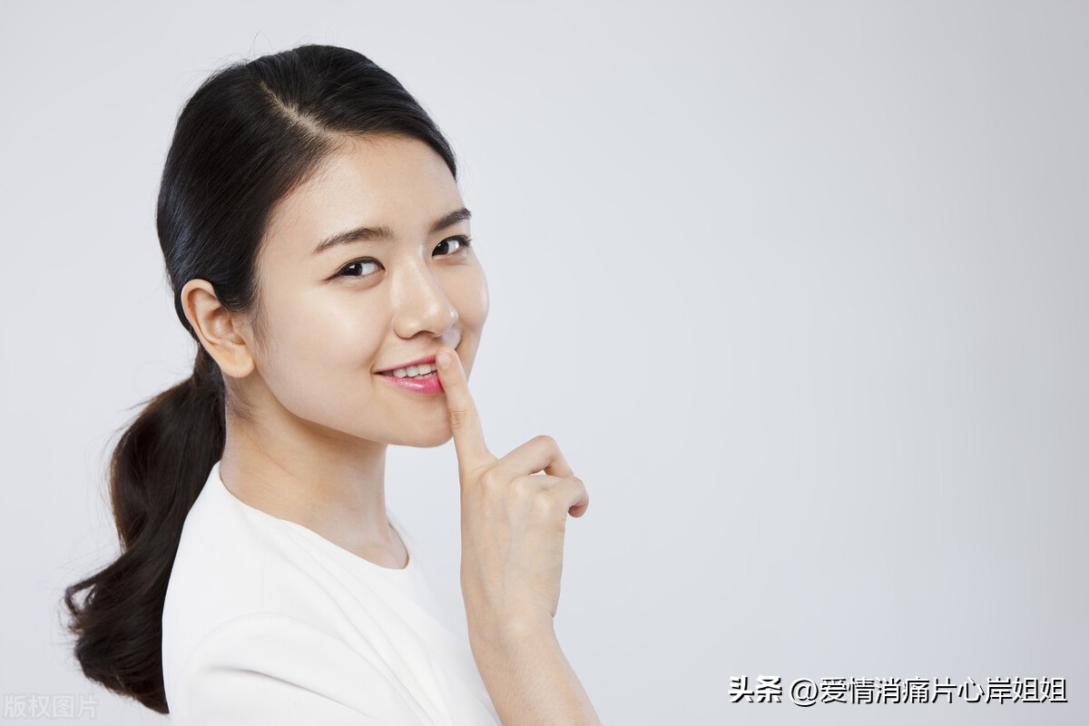 和同事分手了还要见面,男朋友是同事分手了每天见怎么办