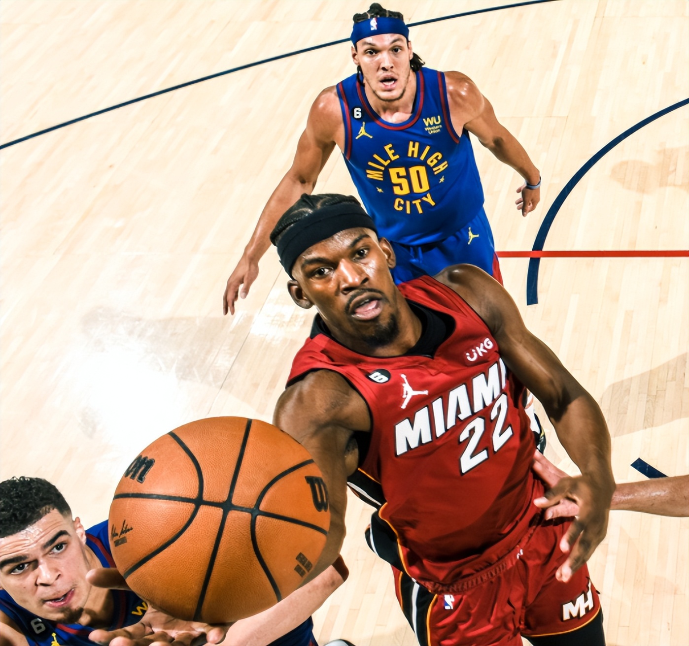 约老师是掘金用选秀权拿下的吗,约老师主动加入詹姆斯队