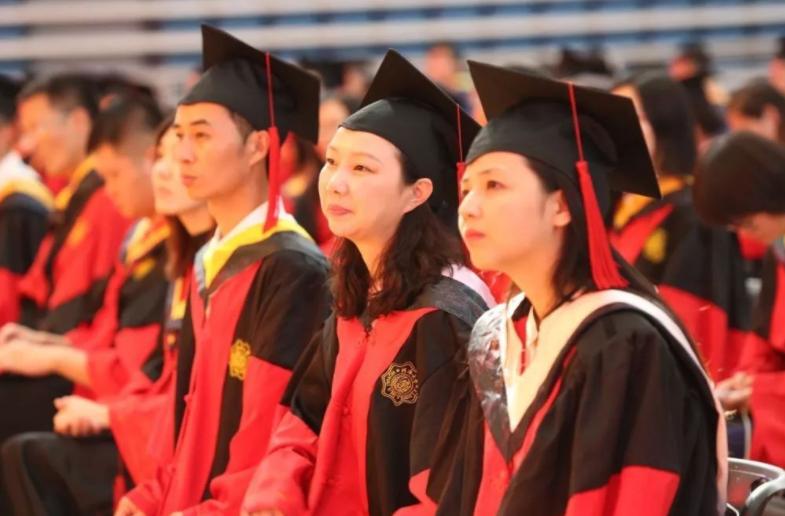 211研究生毕业薪酬多少,211的研究生毕业工作大概薪资多少