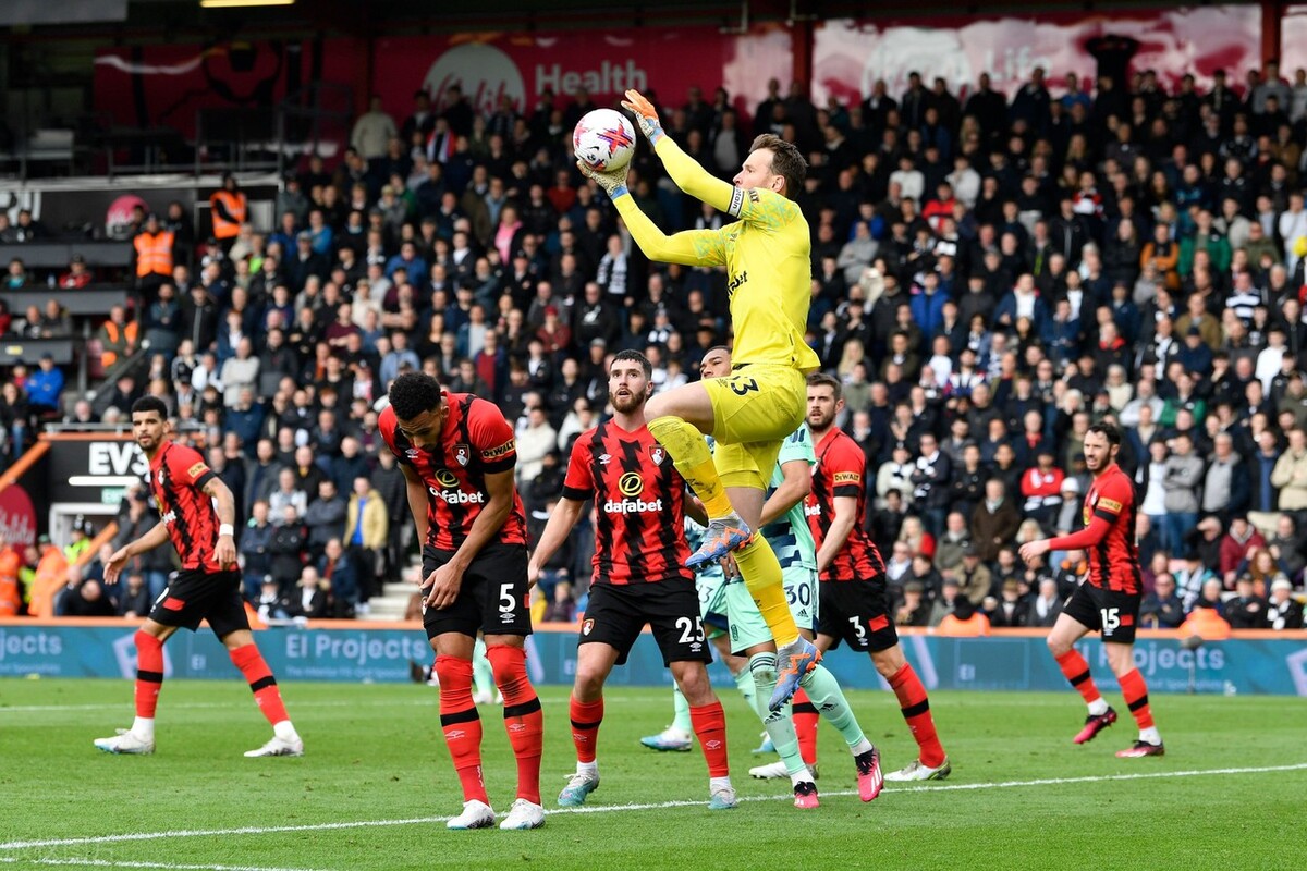 2019年4月1日法兰克福vs斯图加特,德国杯比勒菲尔德vs沙尔克04前瞻