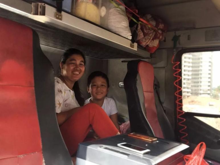 90后卡车小夫妻的日常,卡车夫妻的真实生活纪录片