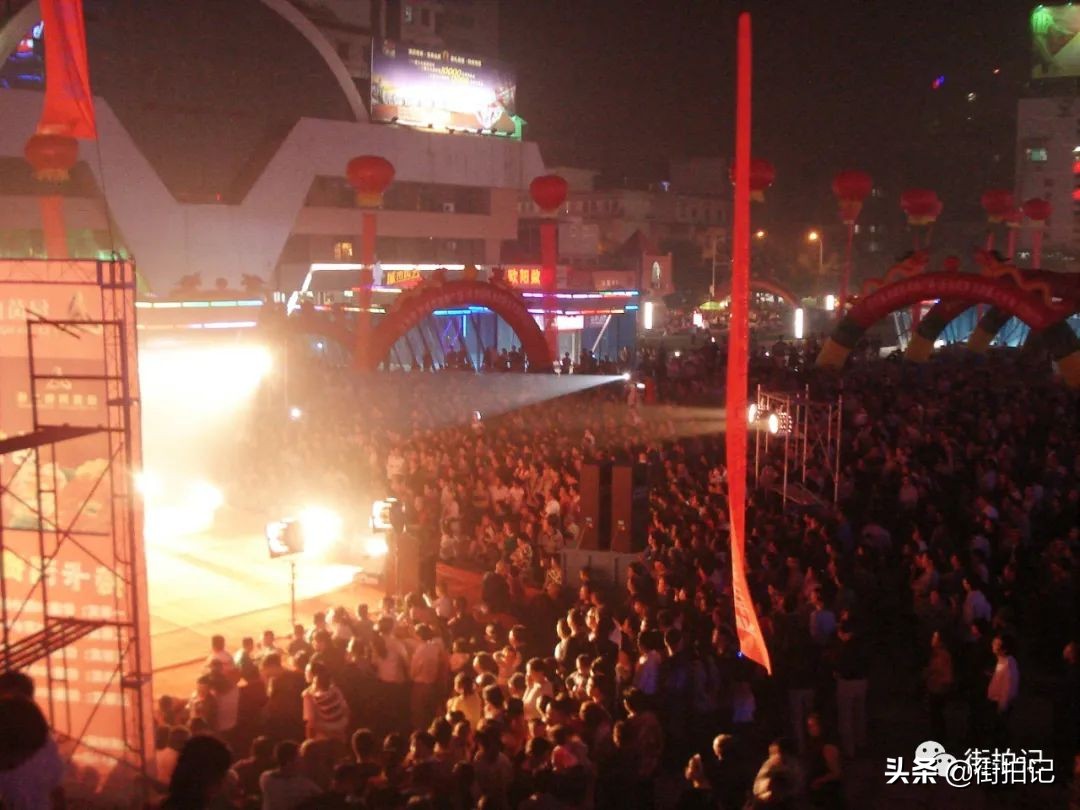 萍乡：从掀翻广场建沃尔玛，到沃尔玛宣布撤离，如今此处成空城