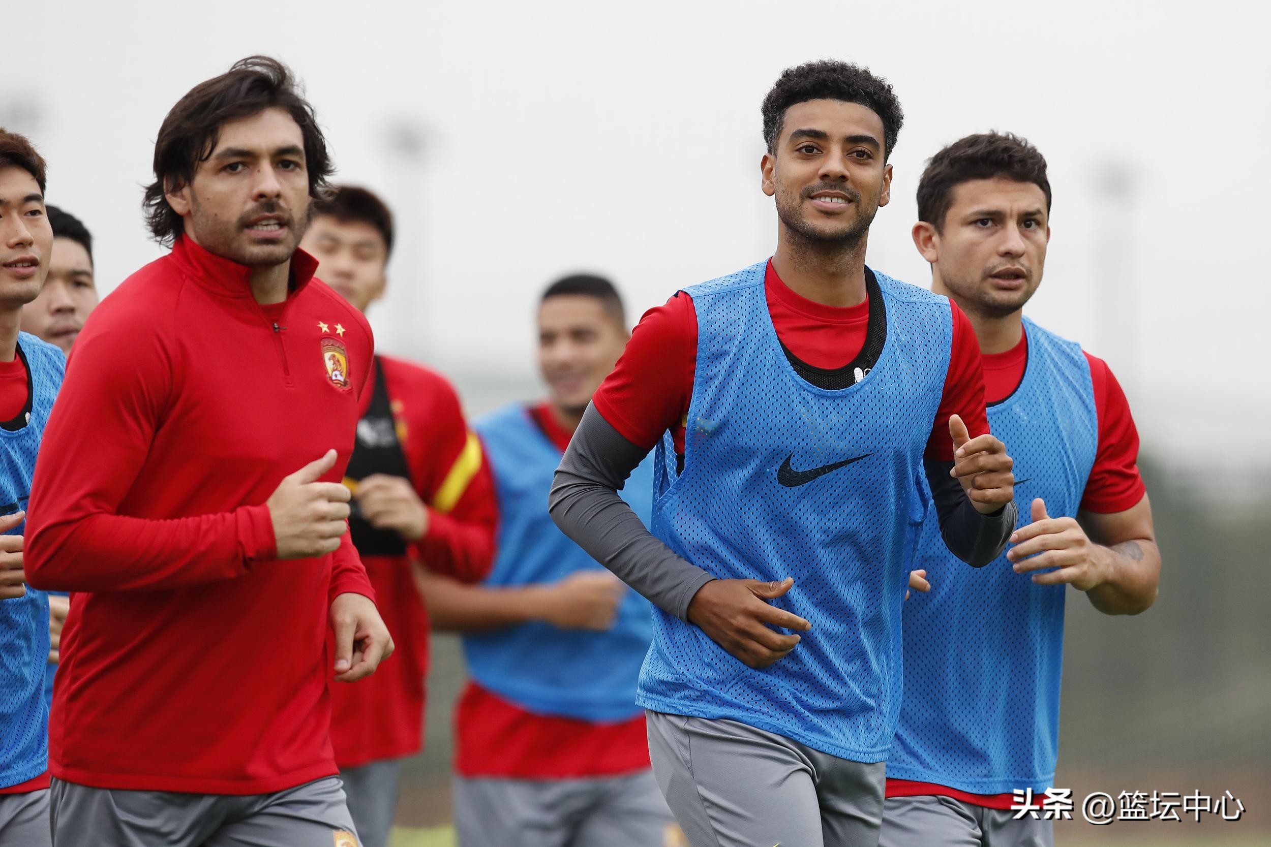 为什么巴西球员愿意归化,归化球员在巴西的待遇