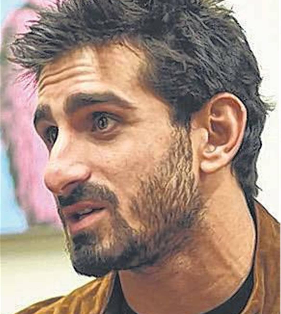 如果你突然被蛇吞下，能否划开蛇肚出逃？科学家作死实验走进蛇窝