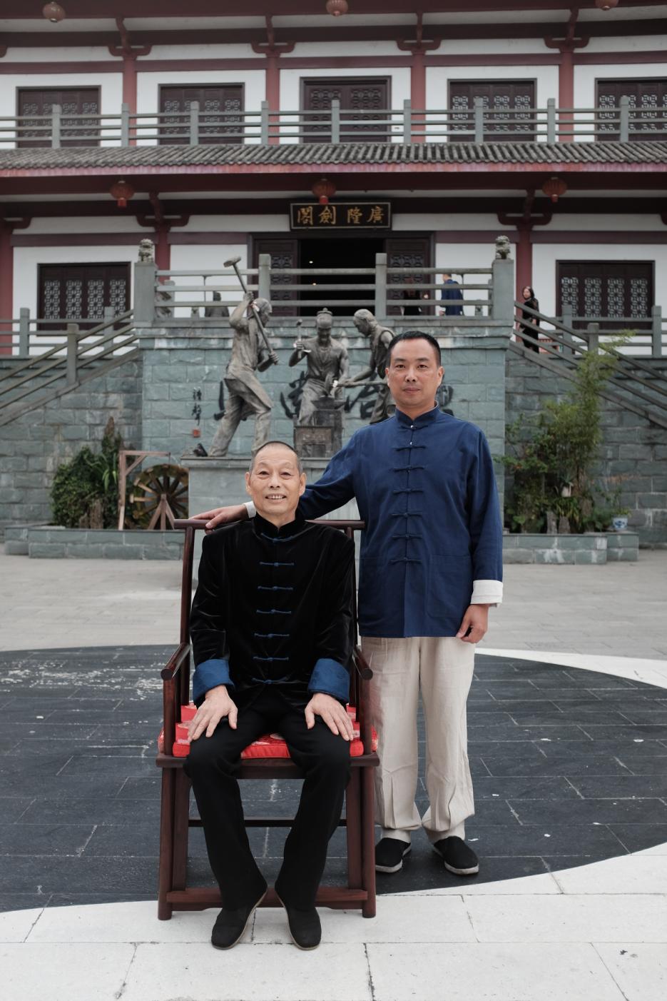 现代工艺铸剑能砍断古代的剑吗,铸剑师重现十大名剑