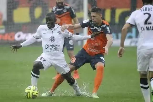 盘点那些半路出家的足球运动员,足坛十大贫民窟走出来的巨星