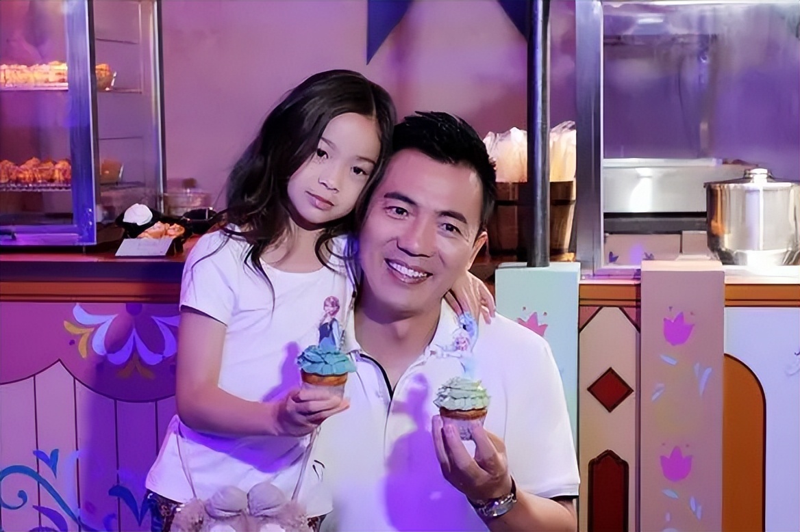 主持人黄健翔当年事件,黄健翔名嘴