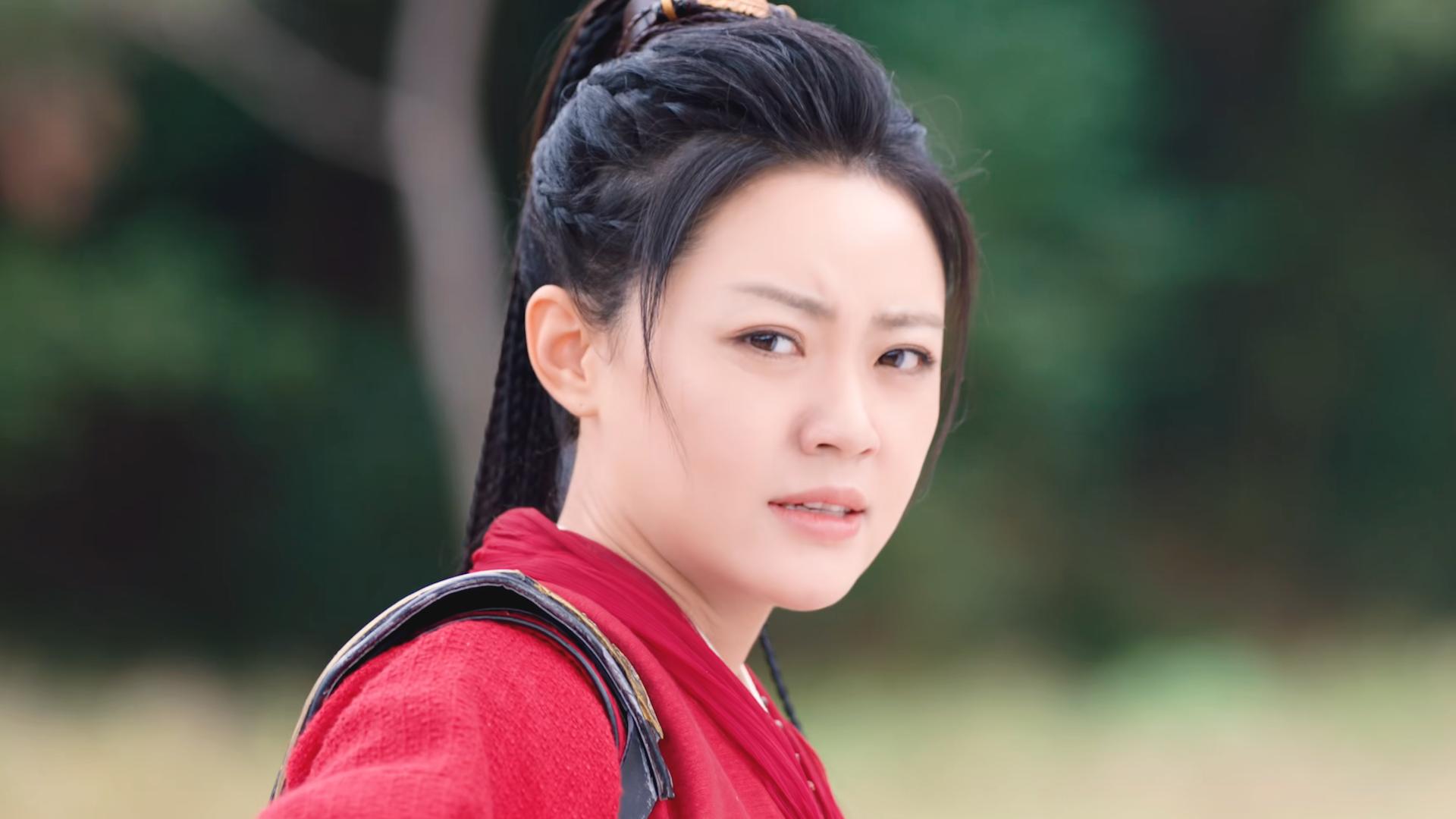 城主大人1：女子被迫穿男装当皇帝，成年后还被妃子追着要同房！