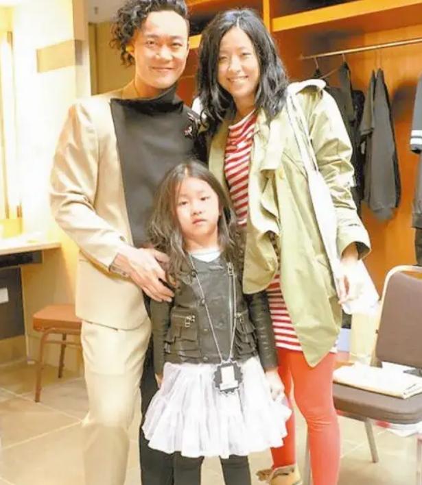 顶级明星的收入,顶级歌手一年版权收入