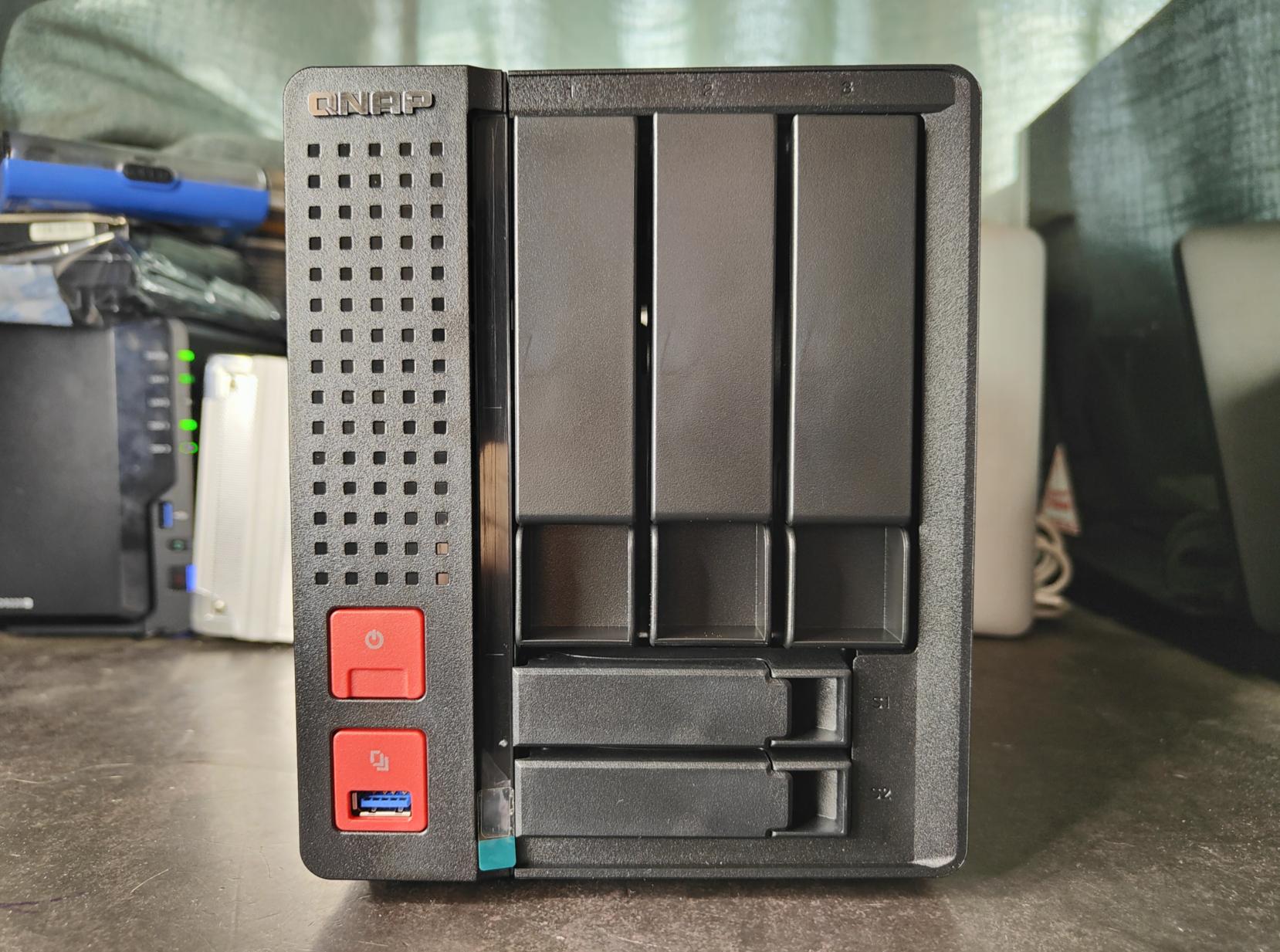 威联通nas新手入门,威联通nas详细教程