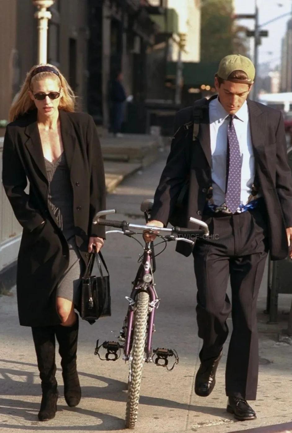 安吉丽娜朱莉大衣,安吉丽娜朱莉的冬季大衣街拍