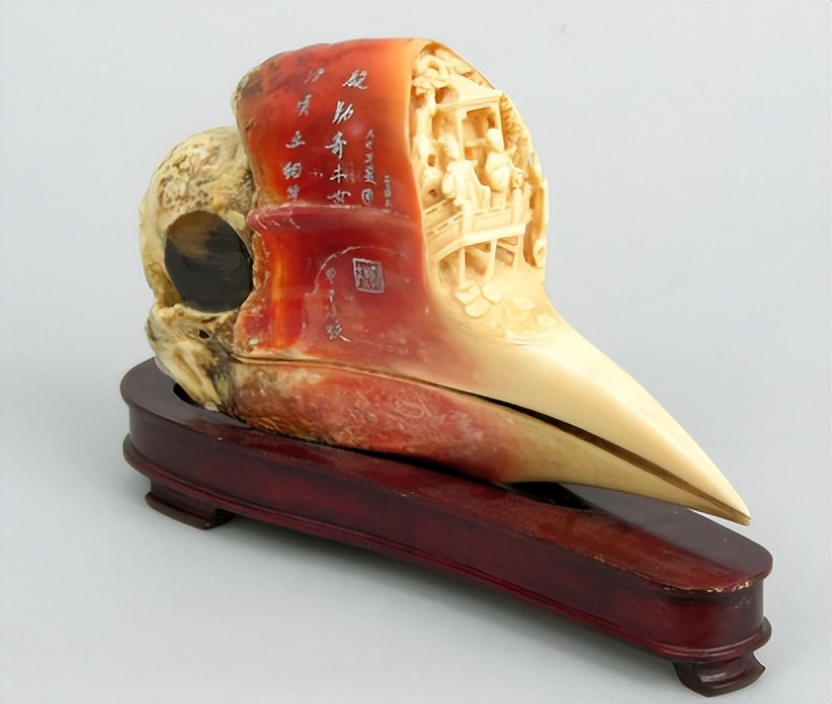 买饰品后被判刑,昆明一女子购买吊坠被判十年